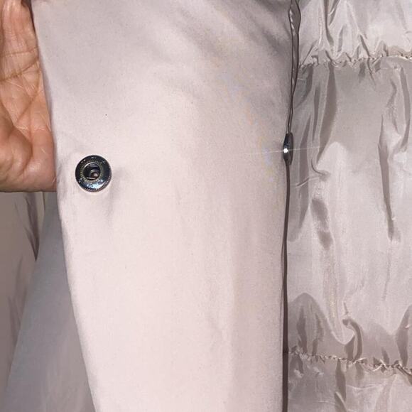 Bernardo Wrap Puffer Coat - Picture 7 of 11